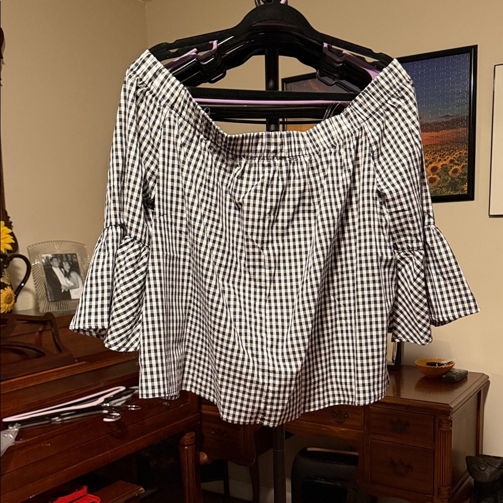 Iris Basic Black & White Gingham Off-Shoulder Top… - image 7